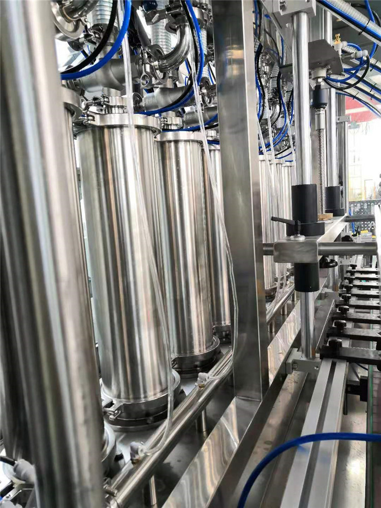 Машина за полнење нафта